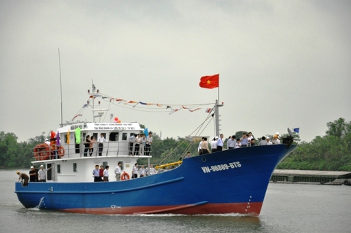 Tàu cá hiện đại